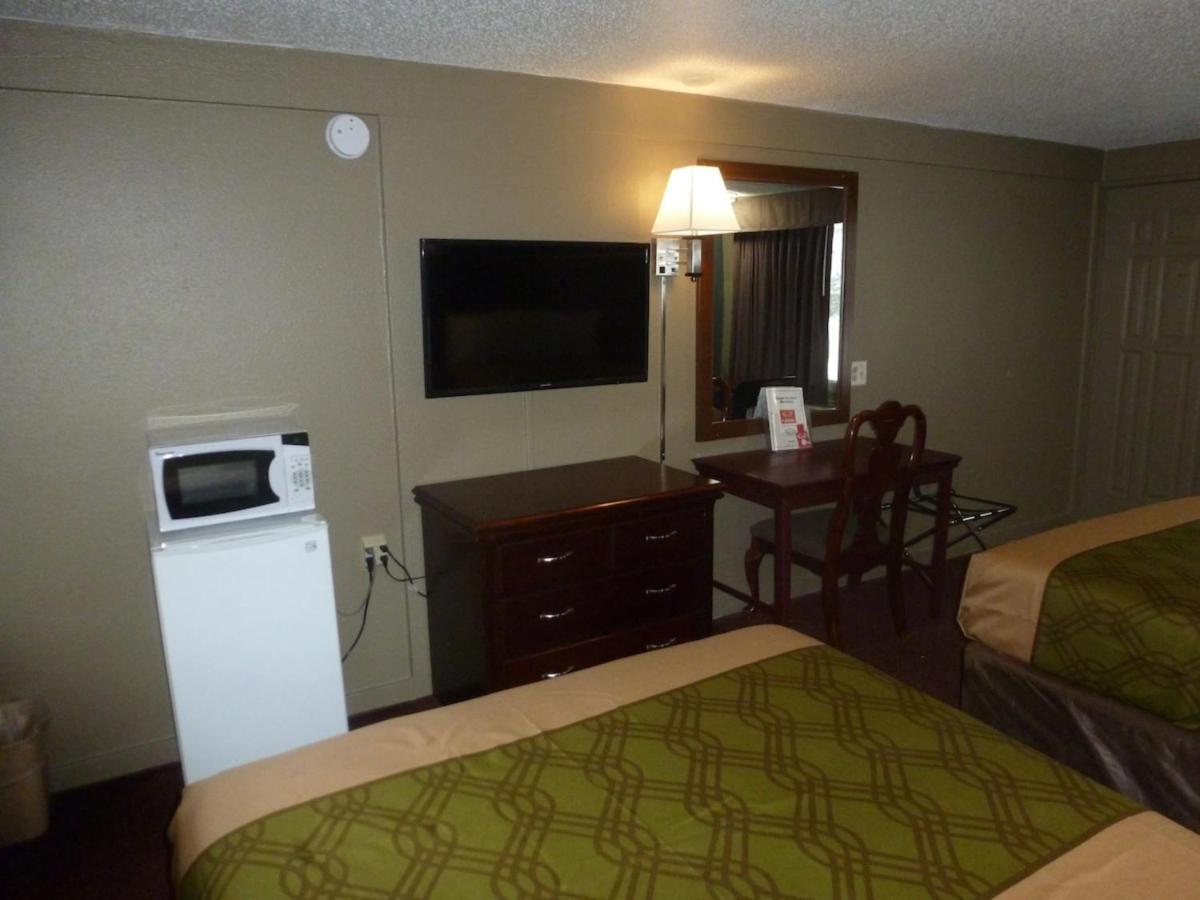 Econo Lodge Pittsburgh I-79 Exteriör bild
