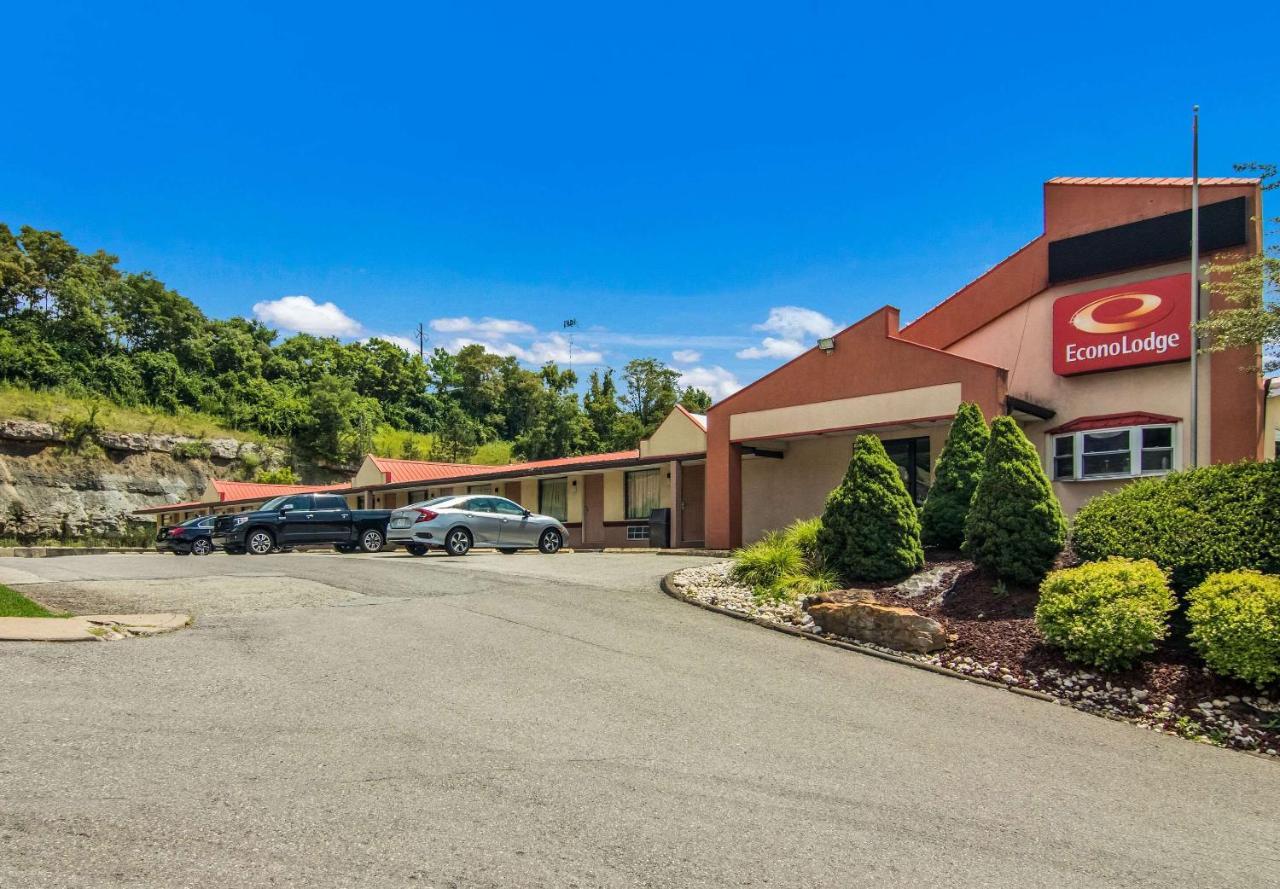 Econo Lodge Pittsburgh I-79 Exteriör bild