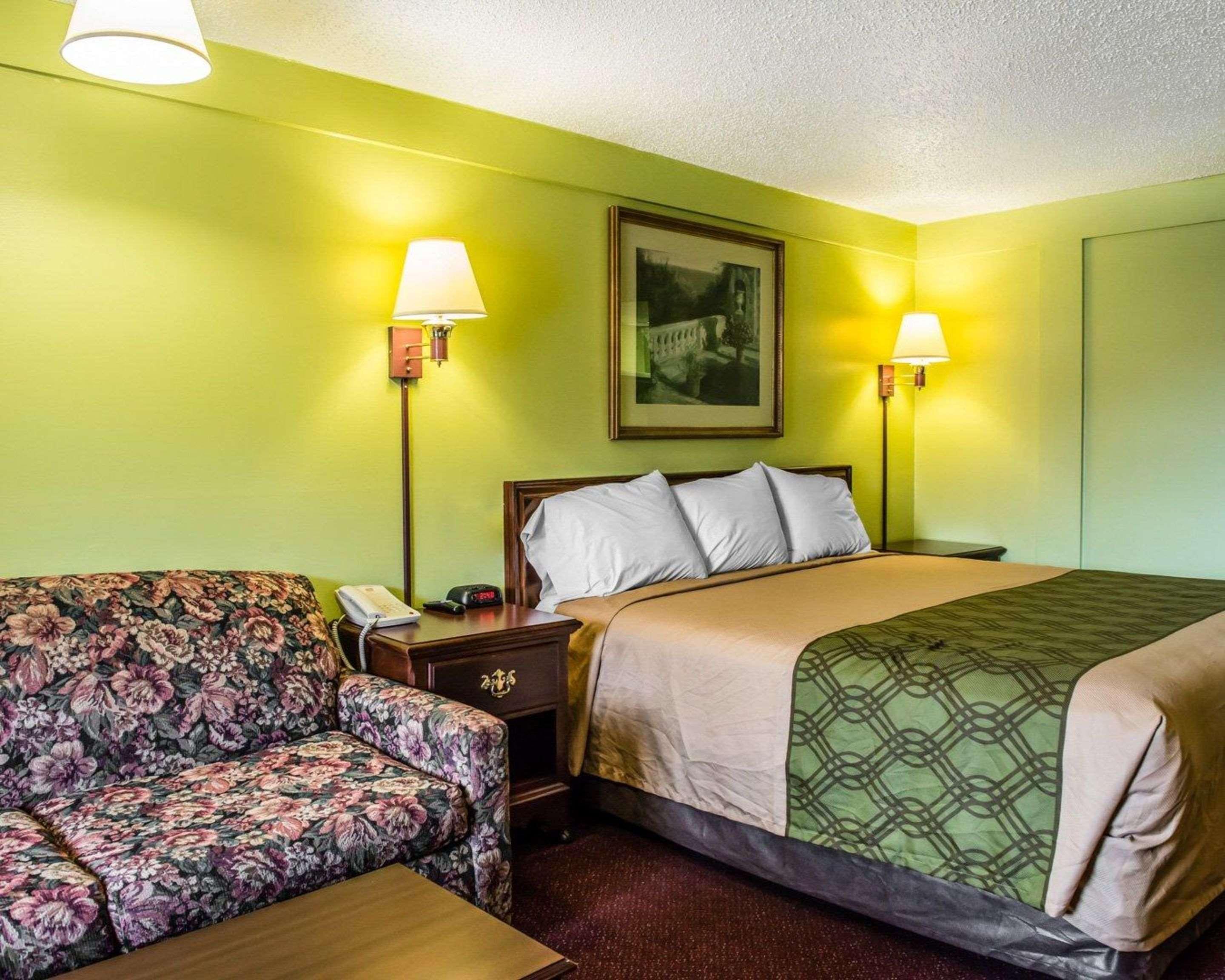 Econo Lodge Pittsburgh I-79 Exteriör bild